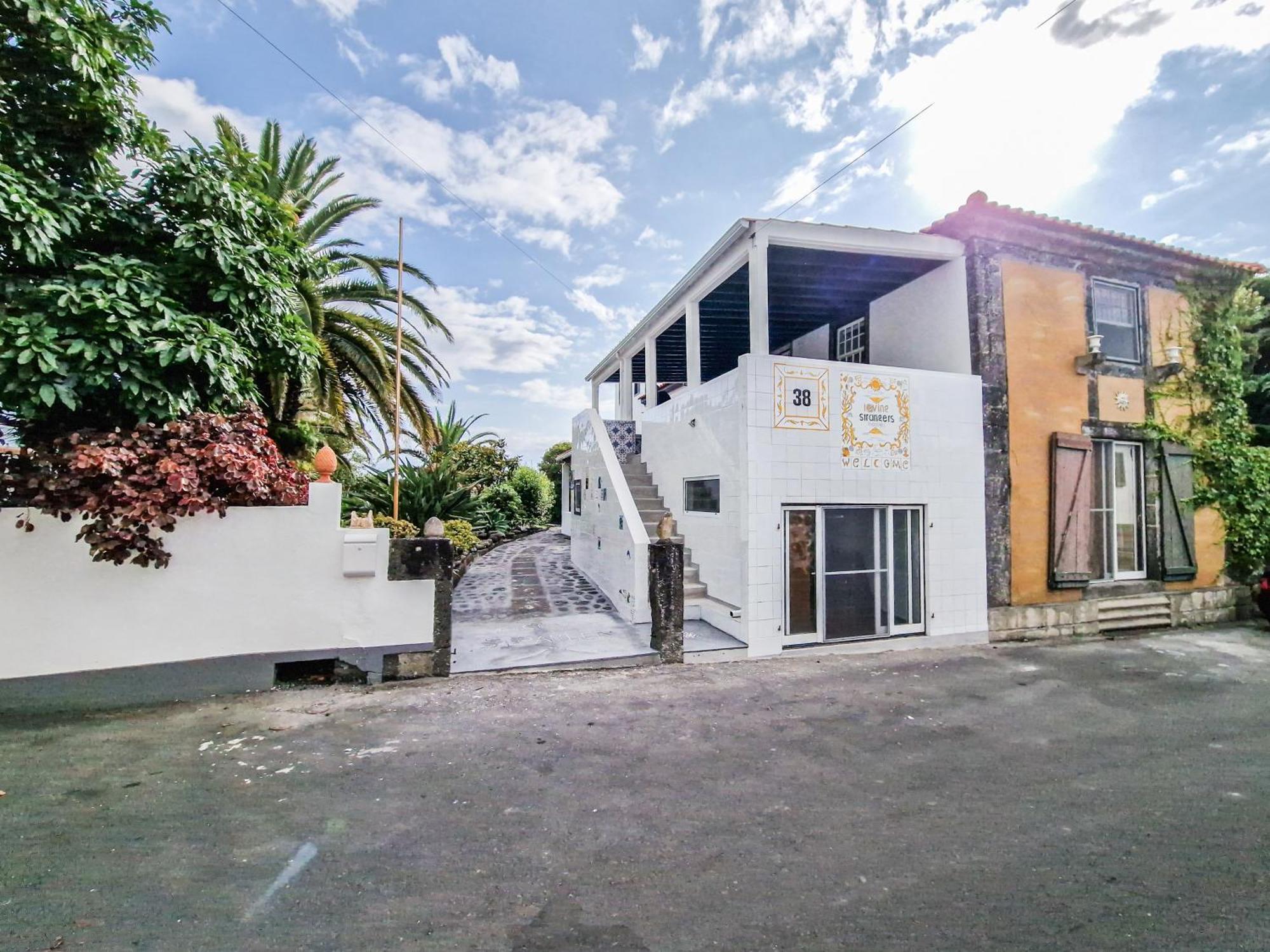 Loving Strangers Hostel Madalena  Ngoại thất bức ảnh