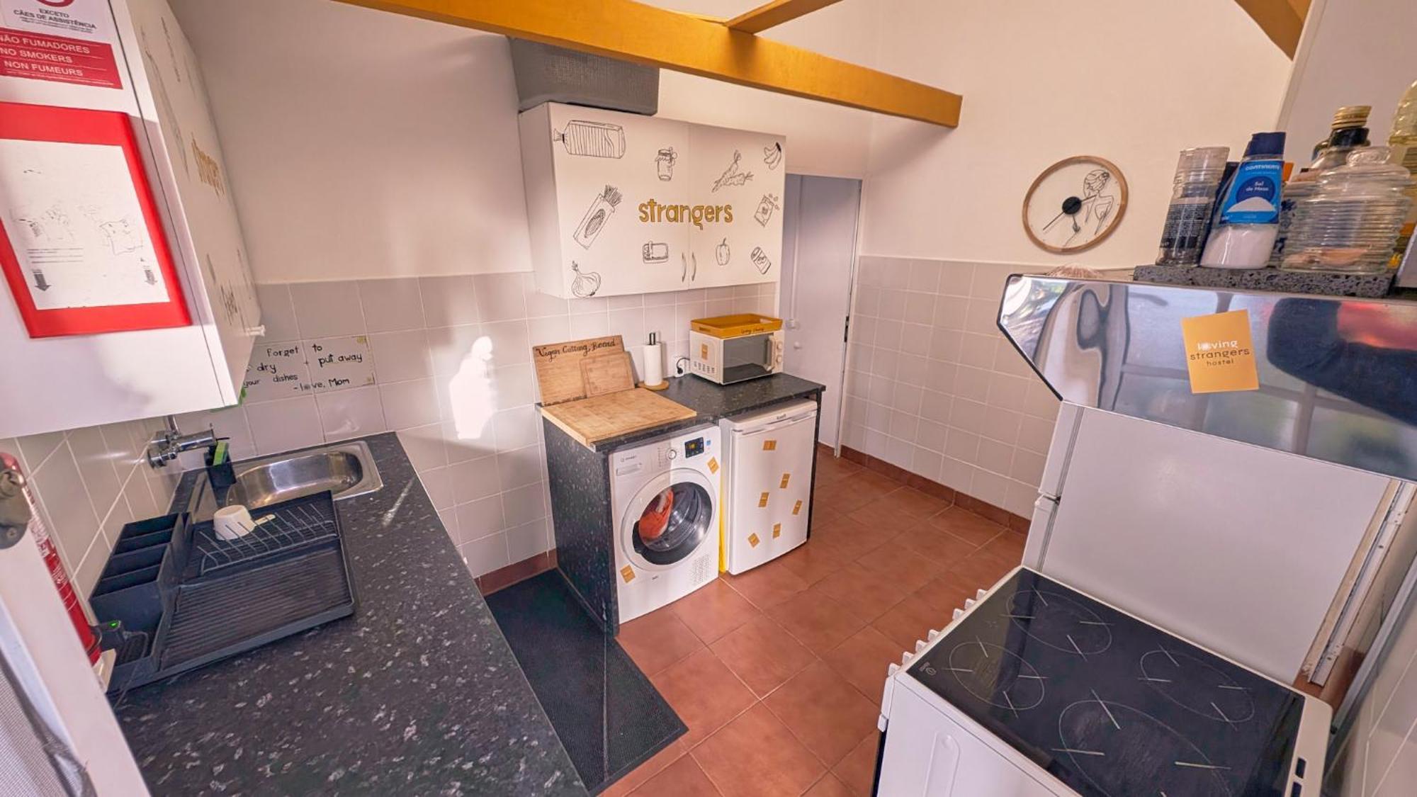 Loving Strangers Hostel Madalena  Ngoại thất bức ảnh